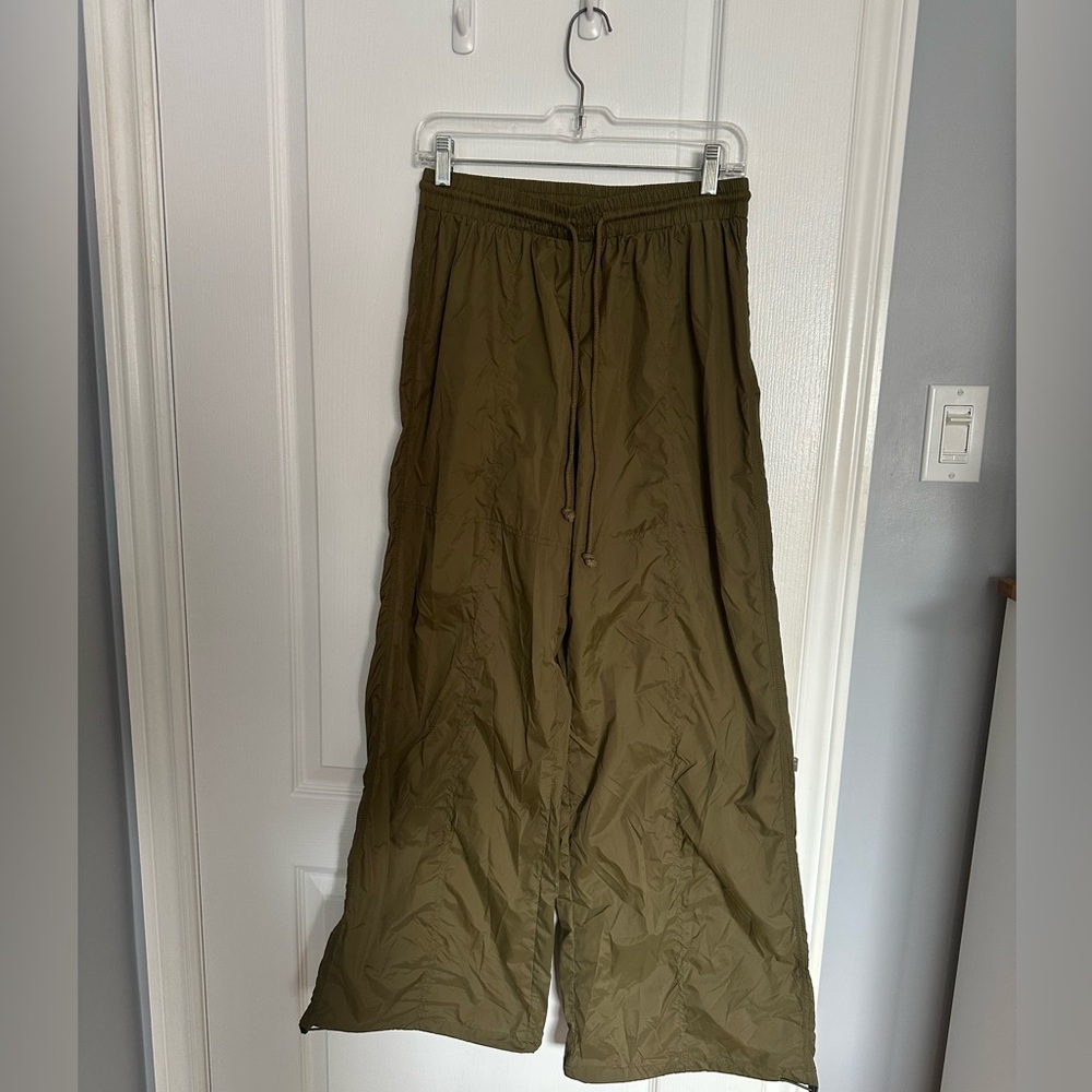 M Boutique - Green parachute pants NWT
